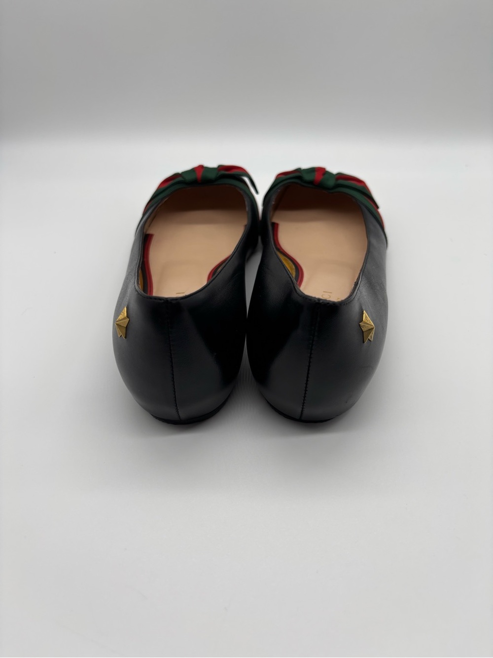 Gucci Black Leather Ballet Flats with Green and Red Ribbon Bow - Picture 5 of 9